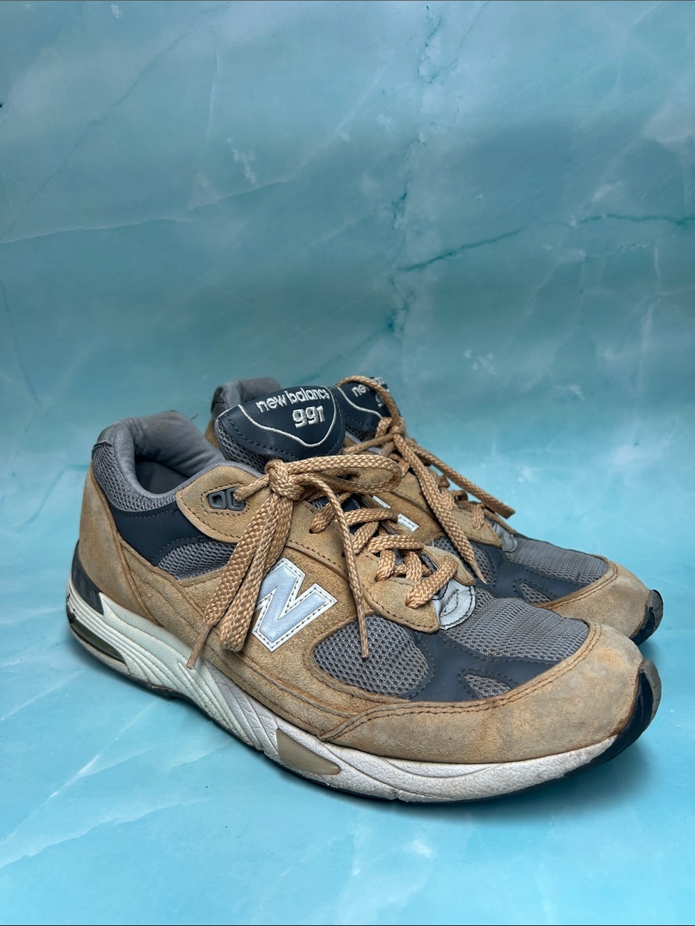 New Balance Men's 991 Gray & Brown Athletic Sneakers size 9